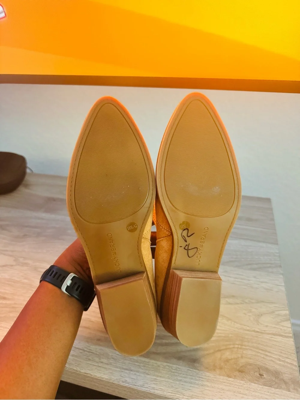 Lucky Brand Women’s Tan Mahzan Slip-On Loafers size 10M